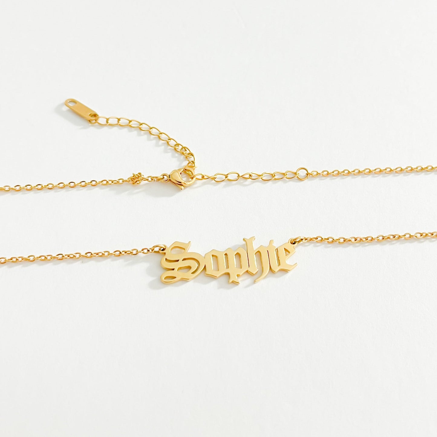 Collar personalizado con nombre en inglés antiguo de Rosoki ™